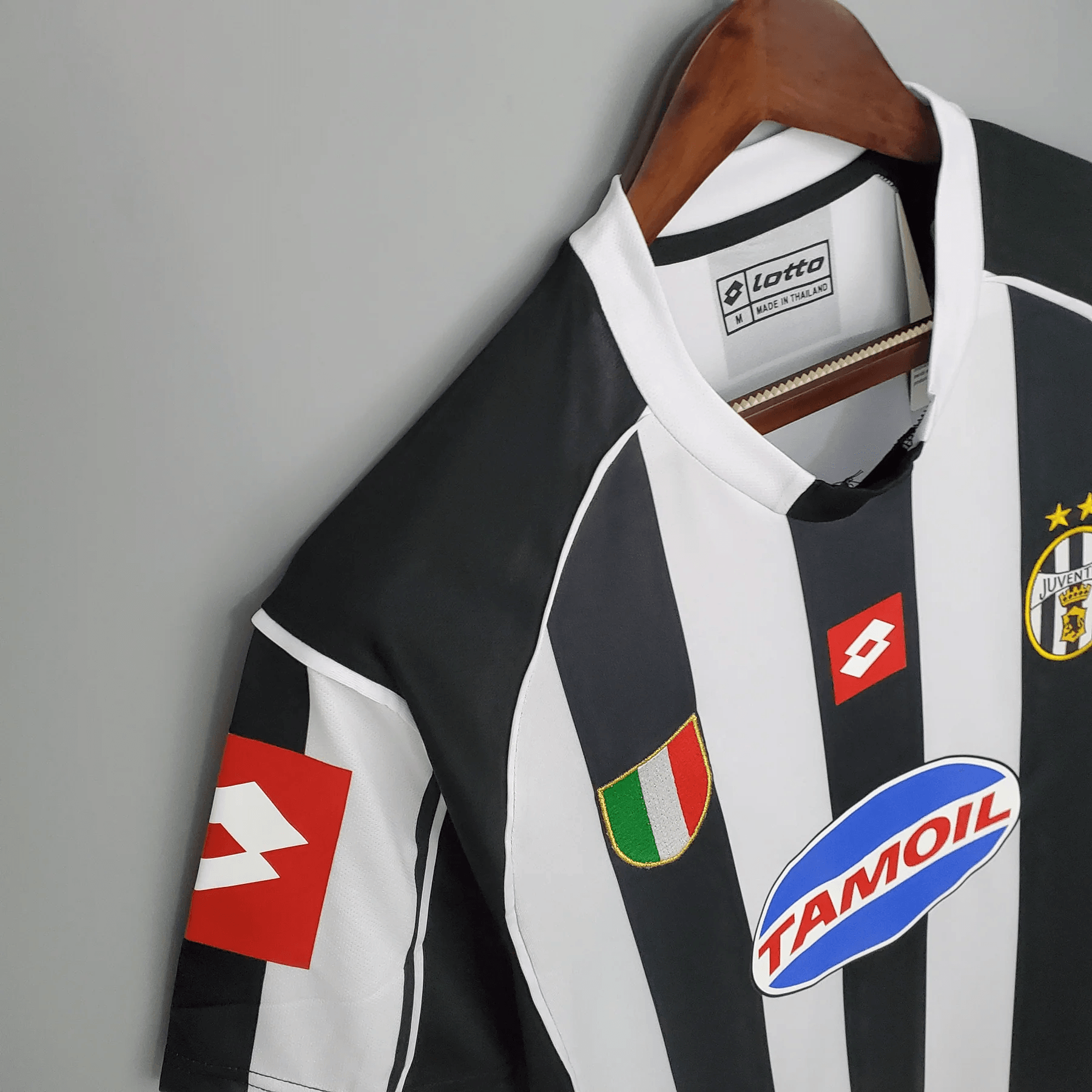 Juventus Home Shirt 2002-2003 - Football Kit Up