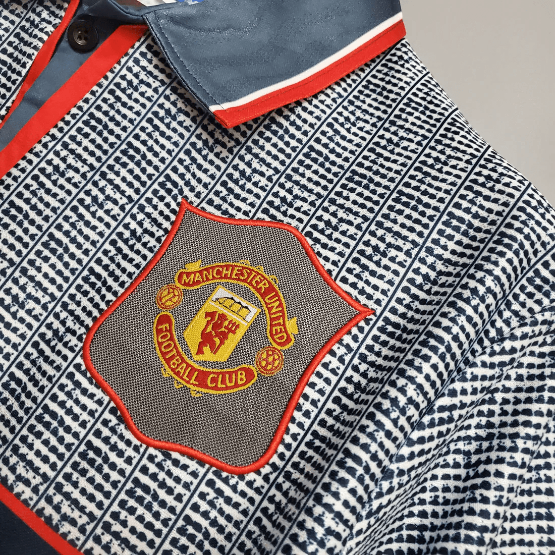 Manchester United Away Shirt 1995-1996 - Football Kit Up